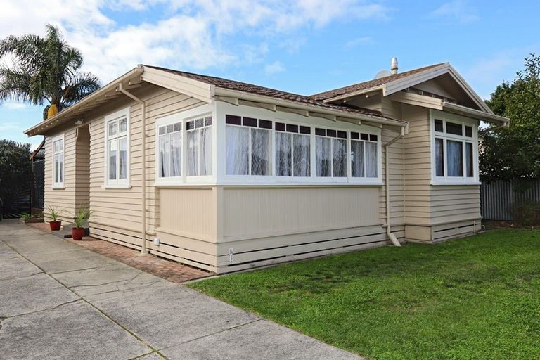 Photo of property in 1 Griffin Street, Marewa, Napier, 4110
