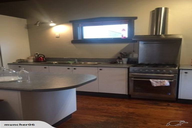 Photo of property in 124 Russell Terrace, Berhampore, Wellington, 6023