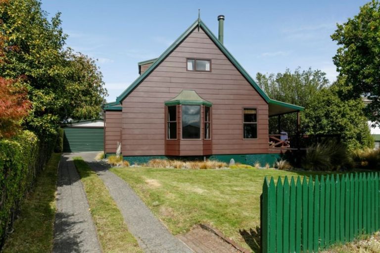 Photo of property in 23 Tobin Place, Richmond Heights, Taupo, 3330