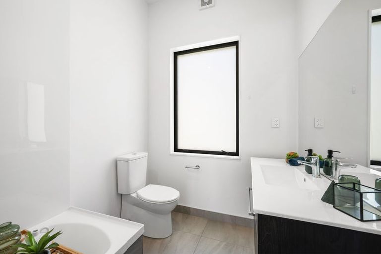 Photo of property in 15/52 High Street, Island Bay, Wellington, 6023