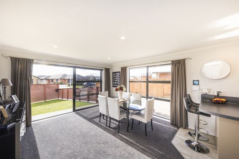 Photo of property in 60 Branigan Parade, Kelvin Grove, Palmerston North, 4414