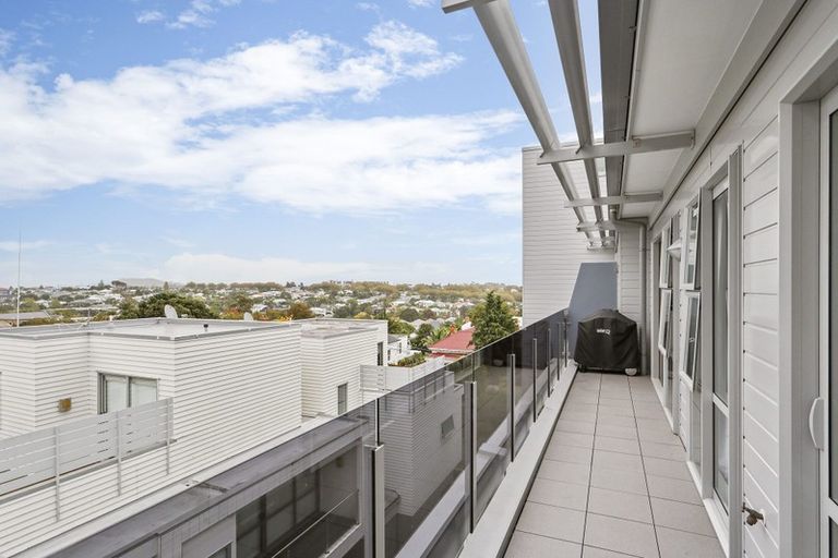Photo of property in 1d/2 Dickens Street, Grey Lynn, Auckland, 1021
