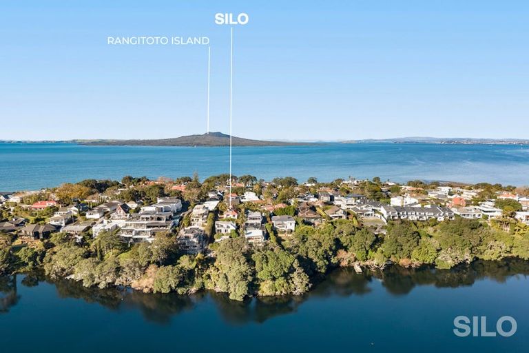 Photo of property in 1/248 Hurstmere Road, Takapuna, Auckland, 0622