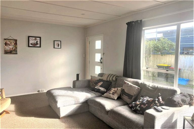 Photo of property in 3/10 Raukawa Street, Stokes Valley, Lower Hutt, 5019