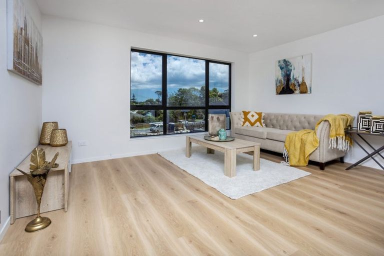 Photo of property in 26 Morton Avenue, Forrest Hill, Auckland, 0620