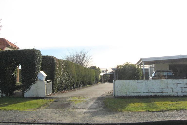 Photo of property in 56 Grange Street, Winton, 9720