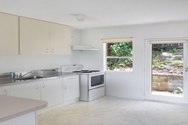 Photo of property in 2/23 Kenmure Avenue, Forrest Hill, Auckland, 0620