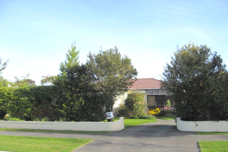 Photo of property in 51 Hamilton Avenue, Ilam, Christchurch, 8041