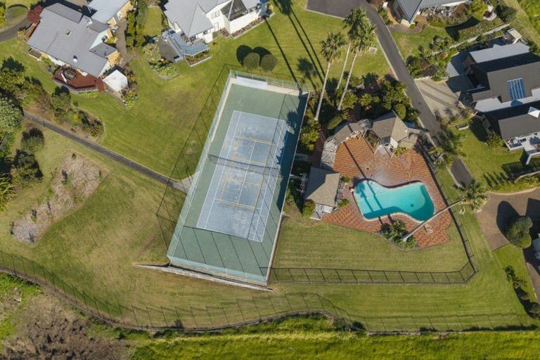 Photo of property in 2/674l Ranginui Road, Welcome Bay, Tauranga, 3175