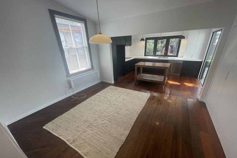 Photo of property in 15 Elizabeth Street, Petone, Lower Hutt, 5012