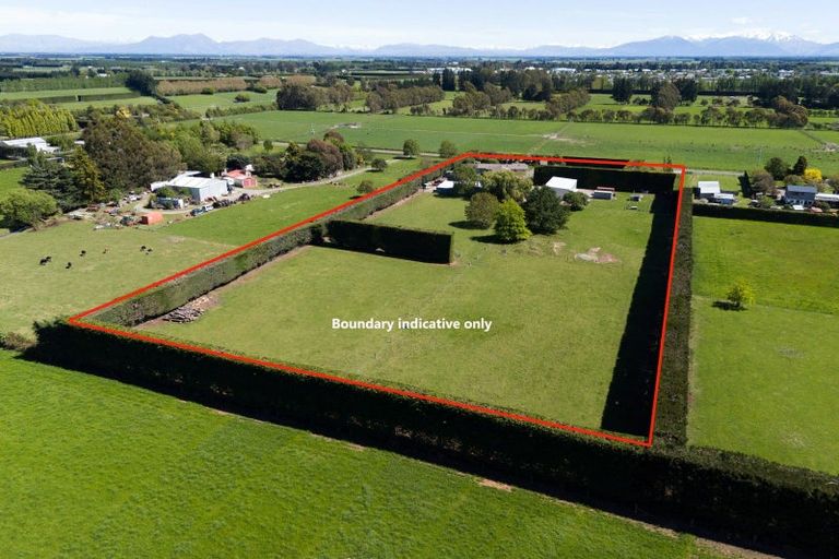 Photo of property in 35 Gartartan Road, Tinwald, Ashburton, 7774