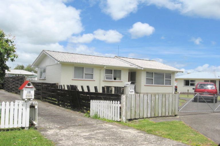Photo of property in 28 Tairere Crescent, Rosehill, Papakura, 2113