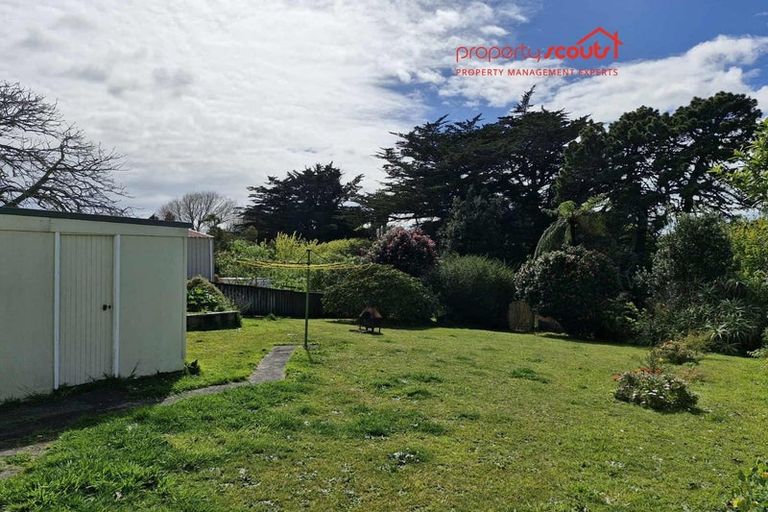 Photo of property in 42 Banks Street, Marfell, New Plymouth, 4310