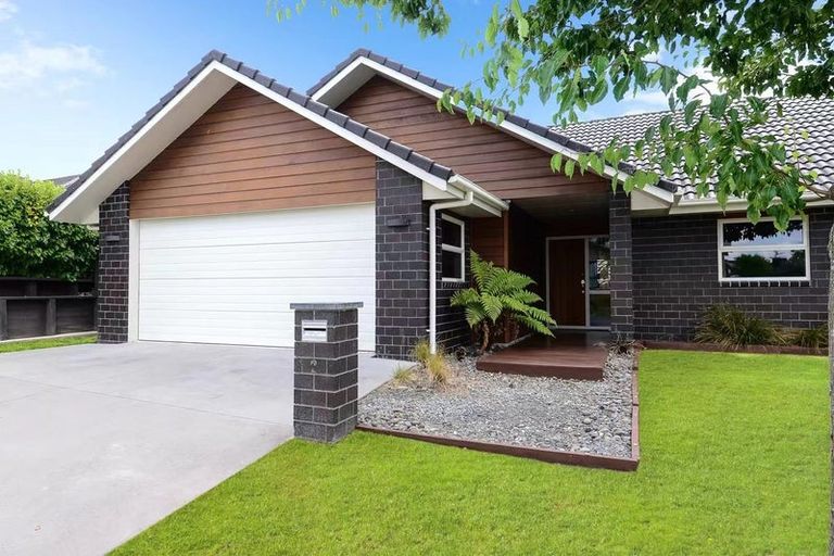 Photo of property in 2 Highview Court, Flagstaff, Hamilton, 3210