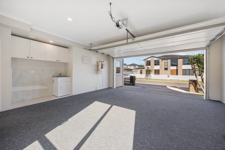 Photo of property in 5 Creggan Crescent, Flat Bush, Auckland, 2019