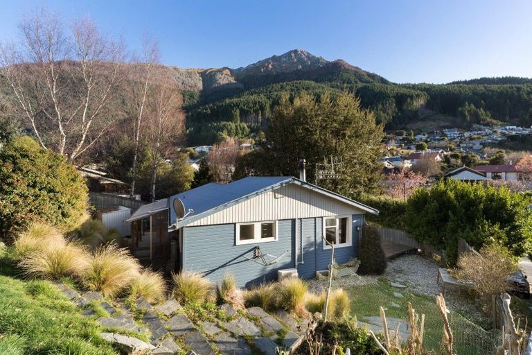 Photo of property in 201 Fernhill Road, Fernhill, Queenstown, 9300