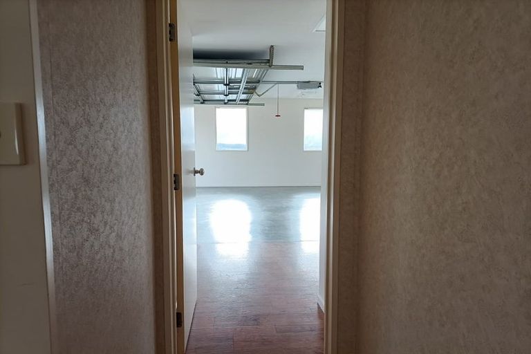 Photo of property in 7a Collie Road, Pukekohe, 2120