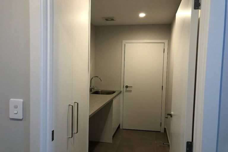 Photo of property in 3 Makete Crescent, Hobsonville, Auckland, 0618