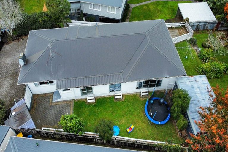 Photo of property in 20 Stuart Place, Blagdon, New Plymouth, 4310