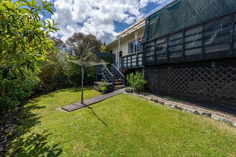 Photo of property in 4 Smeath Road, Kawakawa, 0210