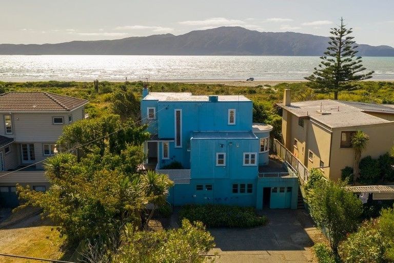 Photo of property in 79 Manly Street, Paraparaumu Beach, Paraparaumu, 5032