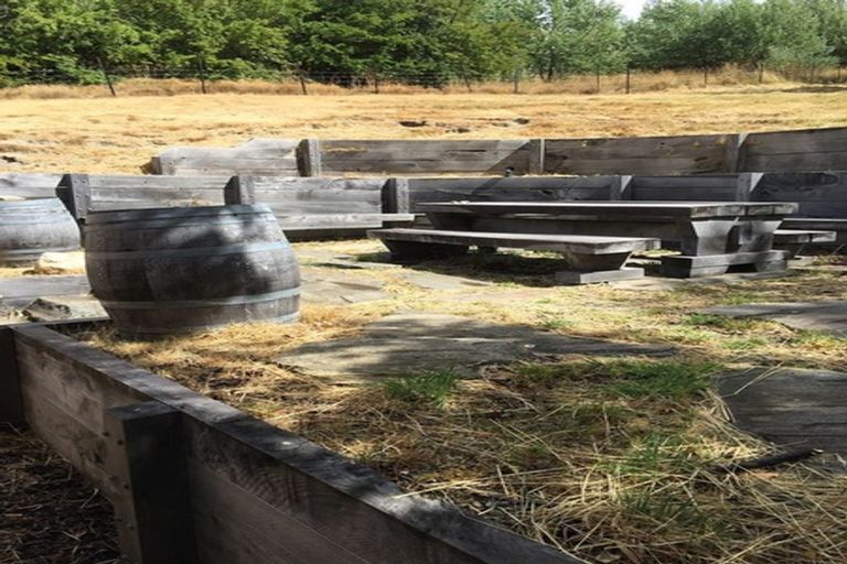 Photo of property in Rowan Cottage, 1674 Saint Bathans Loop Road, Saint Bathans, 9386