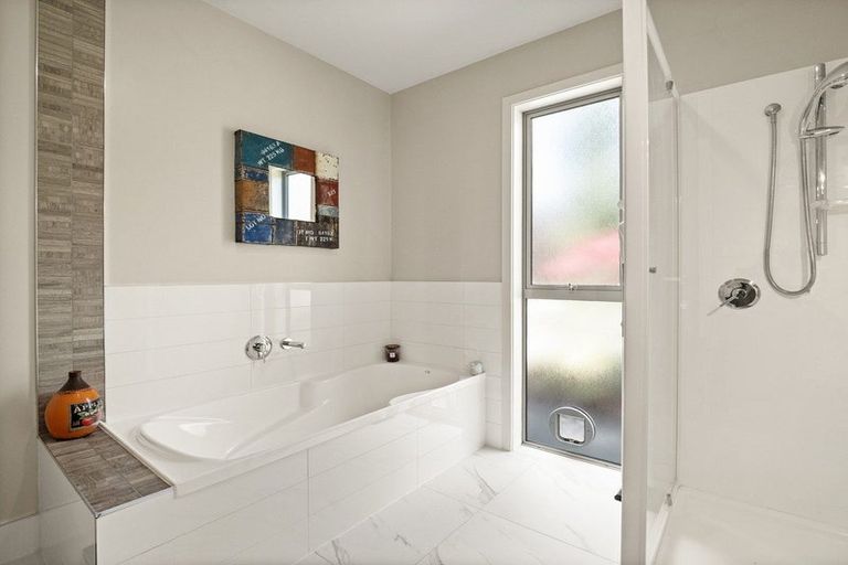 Photo of property in 24 Grandvista Drive, Green Island, Dunedin, 9018