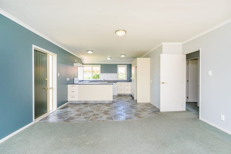 Photo of property in 9 Foxtail Fern, Kelvin Grove, Palmerston North, 4414