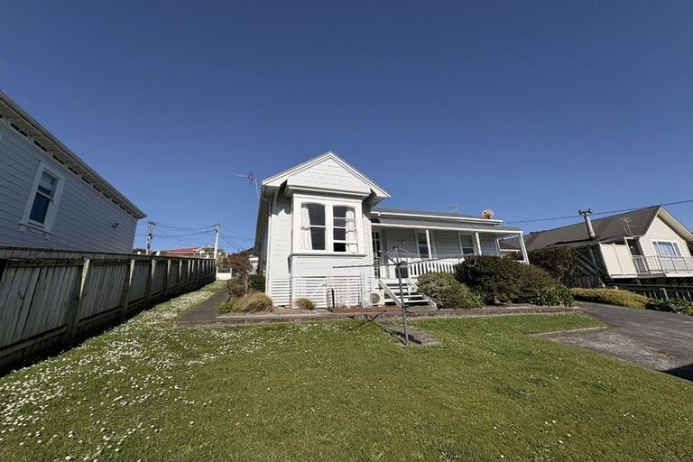 Photo of property in 84 Tiber Street, Island Bay, Wellington, 6023