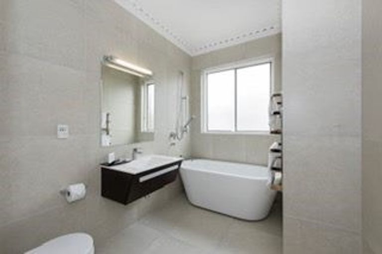 Photo of property in 4a Lauriston Avenue, Remuera, Auckland, 1050