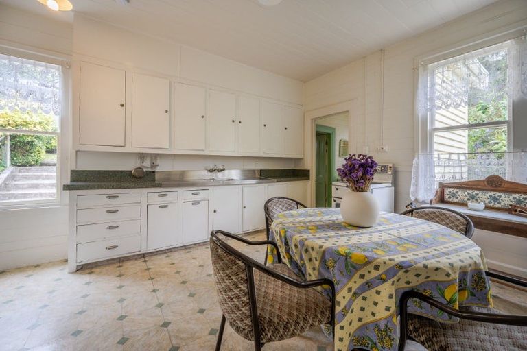 Photo of property in 16 Aubrey Street South, Akaroa, 7520