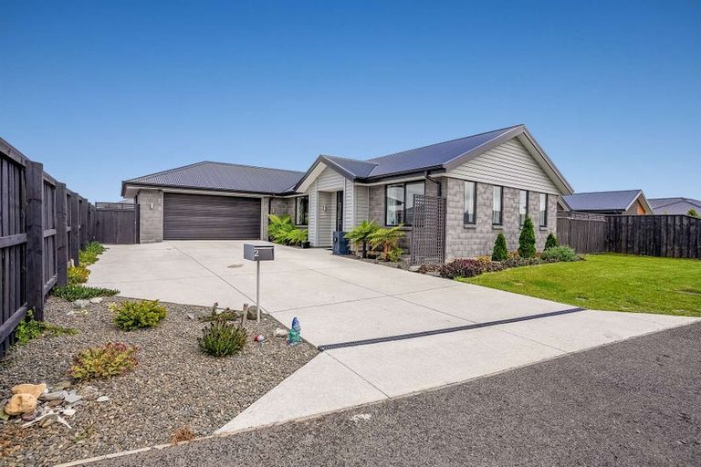 Photo of property in 2 Coleman Lane, Amberley, 7410