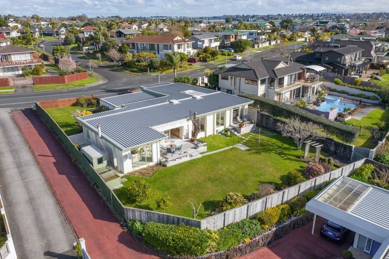 Photo of property in 82 Bramley Drive, Farm Cove, Auckland, 2012