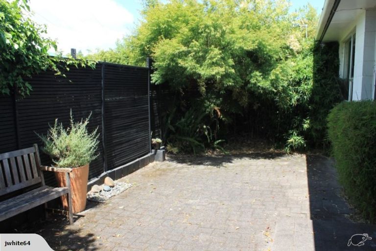 Photo of property in 42 Southsea Crescent, Silverdale, Hamilton, 3216