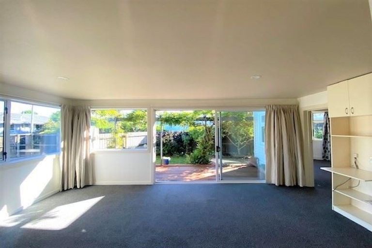 Photo of property in 187 Matsons Avenue, Papanui, Christchurch, 8053