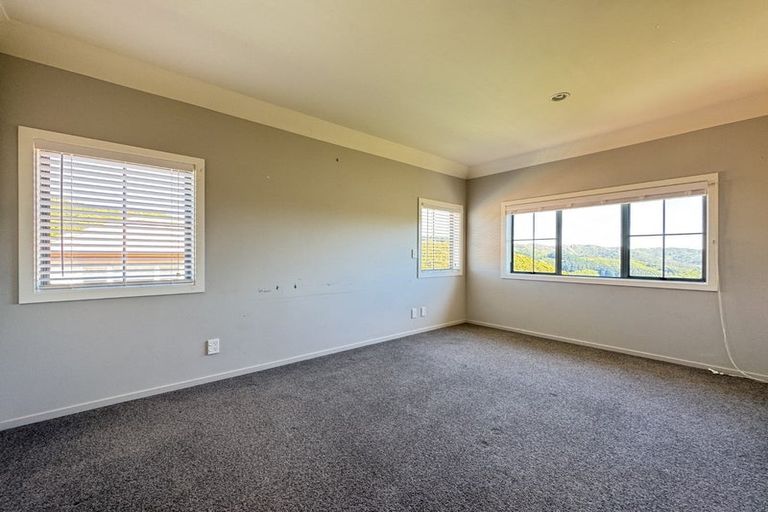 Photo of property in 40a Landsdowne Terrace, Karori, Wellington, 6012