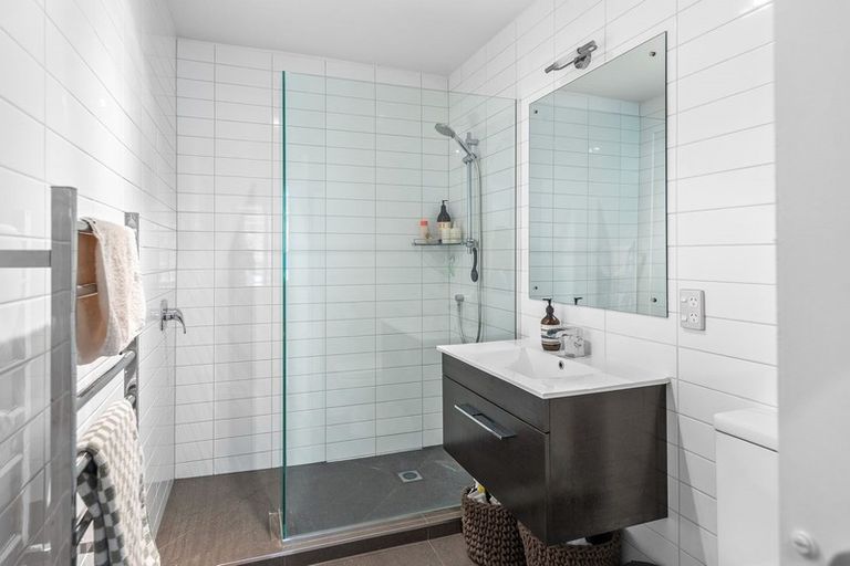 Photo of property in Highgate Towers, 1c/8 Howe Street, Freemans Bay, Auckland, 1011