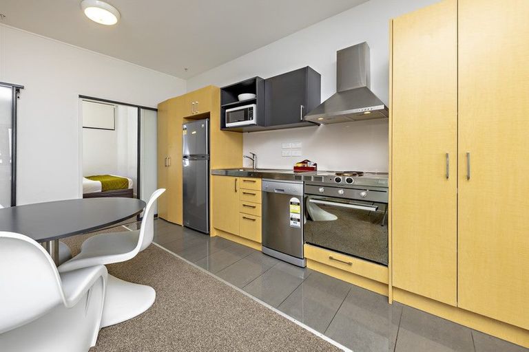 Photo of property in Twin Towers, 512/17 Putney Way, Manukau, Auckland, 2104