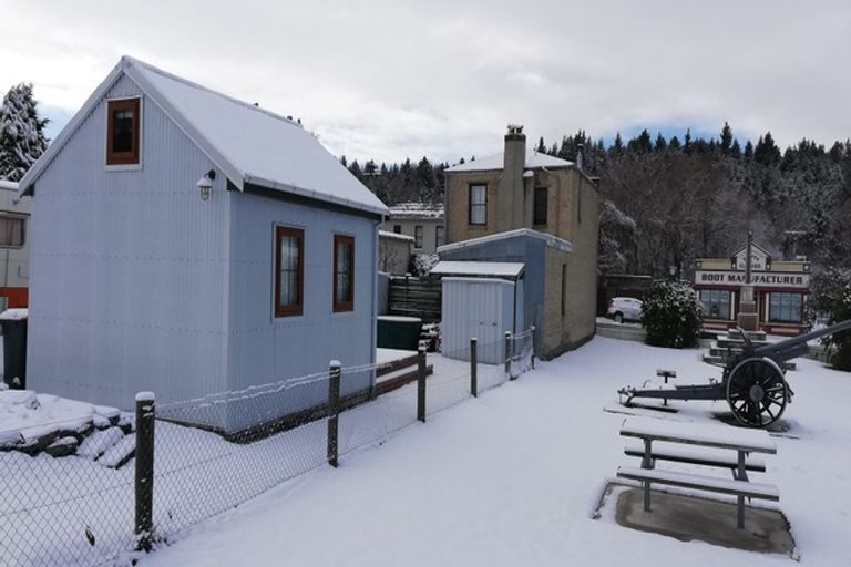 Photo of property in 2 Tay Street, Naseby, 9396