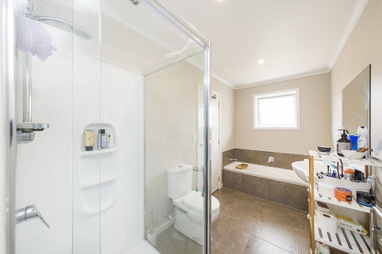 Photo of property in 24a Rata Street, Roslyn, Palmerston North, 4414