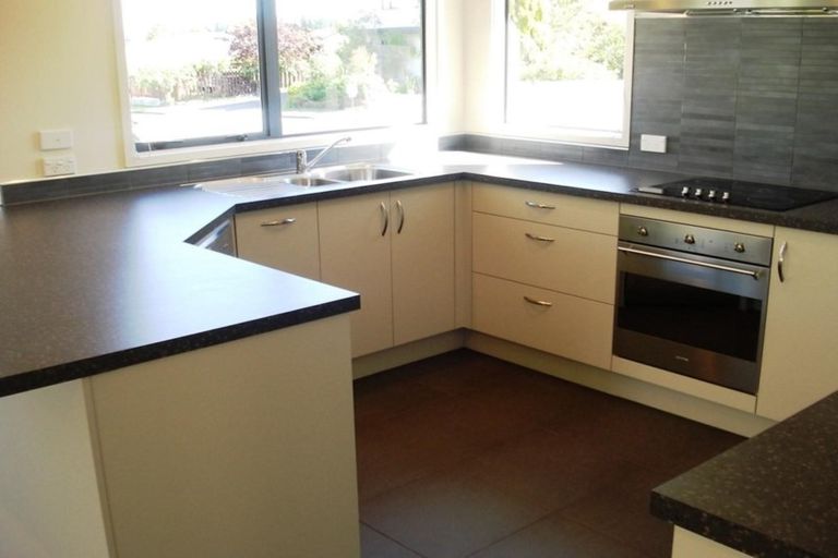 Photo of property in 6 Bennelong Place, Havelock North, 4130