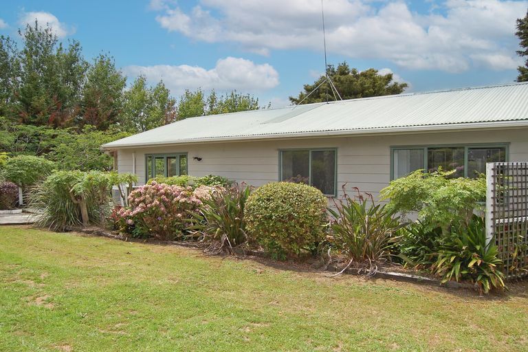 Photo of property in 263 Gibbons Road, Kaiwaka, 0573