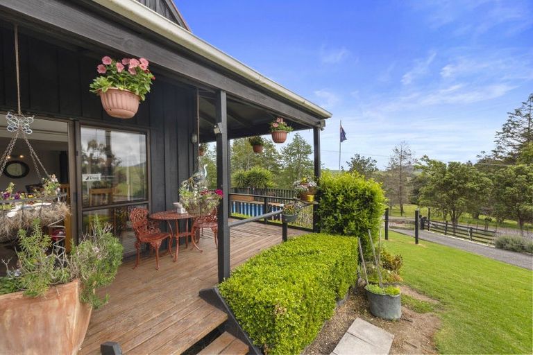 Photo of property in 15 Barr Road, Makarau, Warkworth, 0984