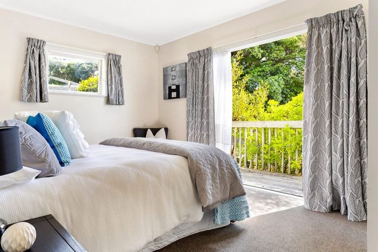 Photo of property in 1/66 Hastings Road, Mairangi Bay, Auckland, 0630