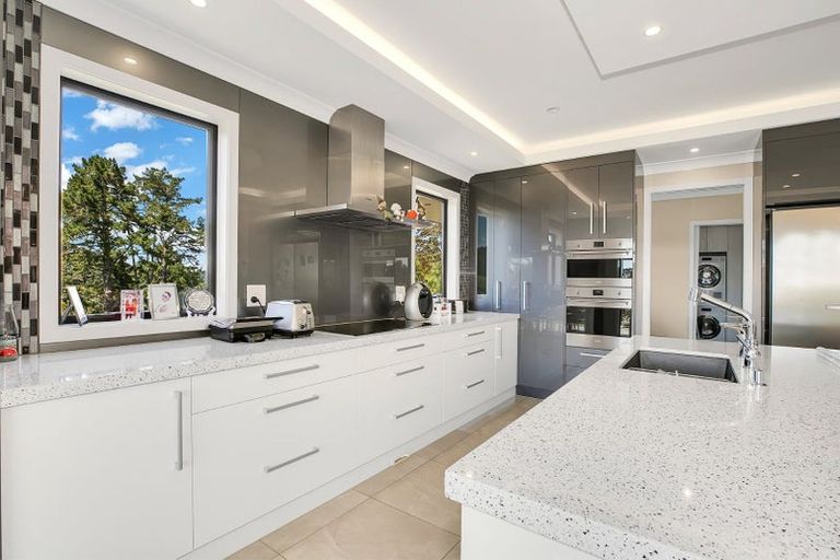 Photo of property in 236 Whitford Road, Shamrock Park, Howick, 2571