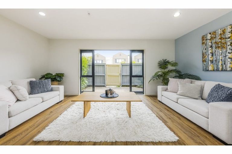 Photo of property in 5c Dryden Place, Mount Wellington, Auckland, 1051