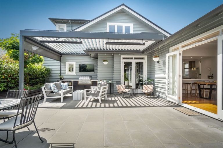 Photo of property in 29 Clissold Street, Merivale, Christchurch, 8014