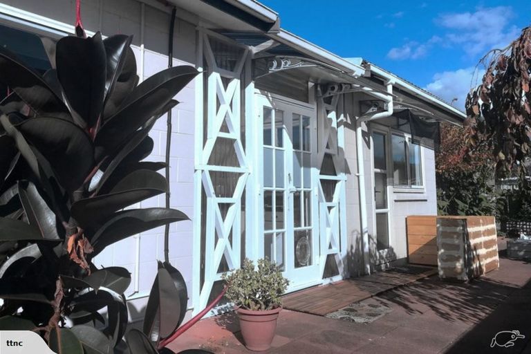 Photo of property in 15 Roadley Avenue, Sunnyhills, Auckland, 2010