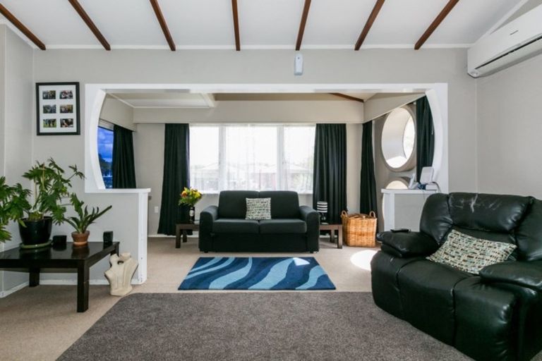 Photo of property in 17 Winchester Place, Tamatea, Napier, 4112