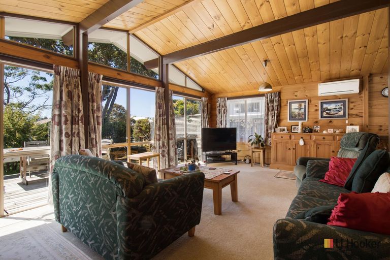 Photo of property in 28 Snell Crescent, Waihi Beach, 3611